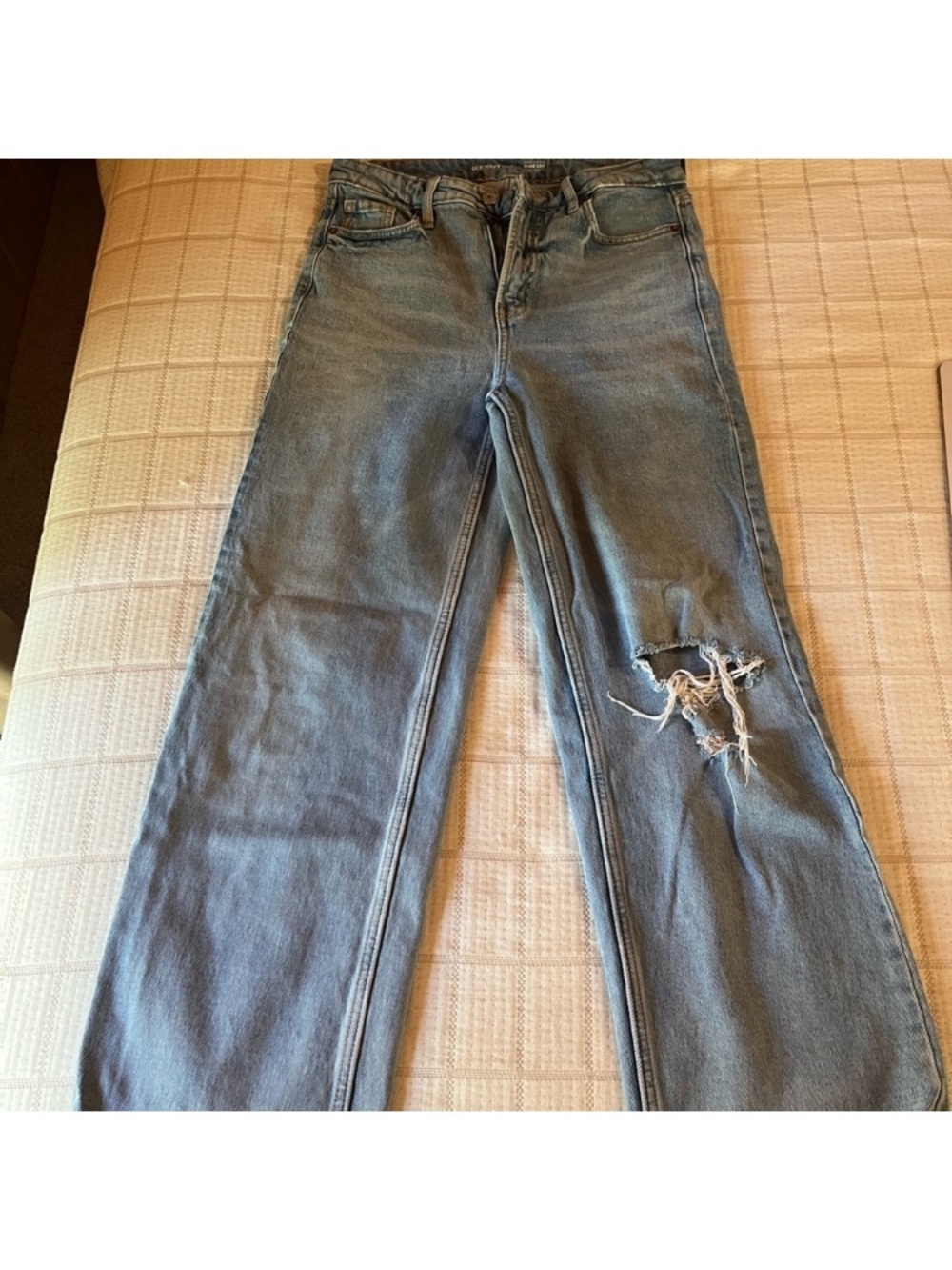 Old Navy Light Blue Distressed Boyfriend Jeans